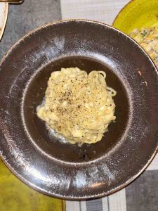 Restaurant Review Cacio e pepe